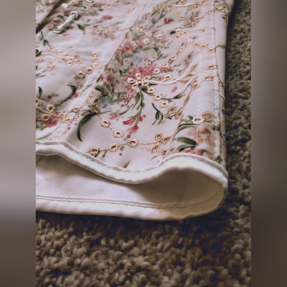 Whimsical Cottagecorp Corset - Picture 5 of 7